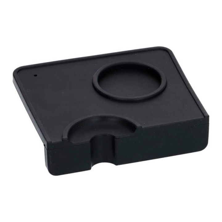 Tamper mat with edge