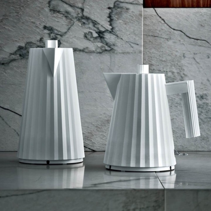 Alessi Plissé Electric Kettle 1 L White