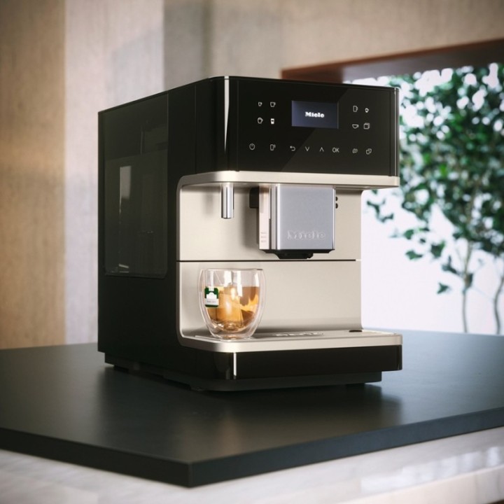 Miele CM 6360 MilkPerfection Obsidian Black CleanSteel Metallic