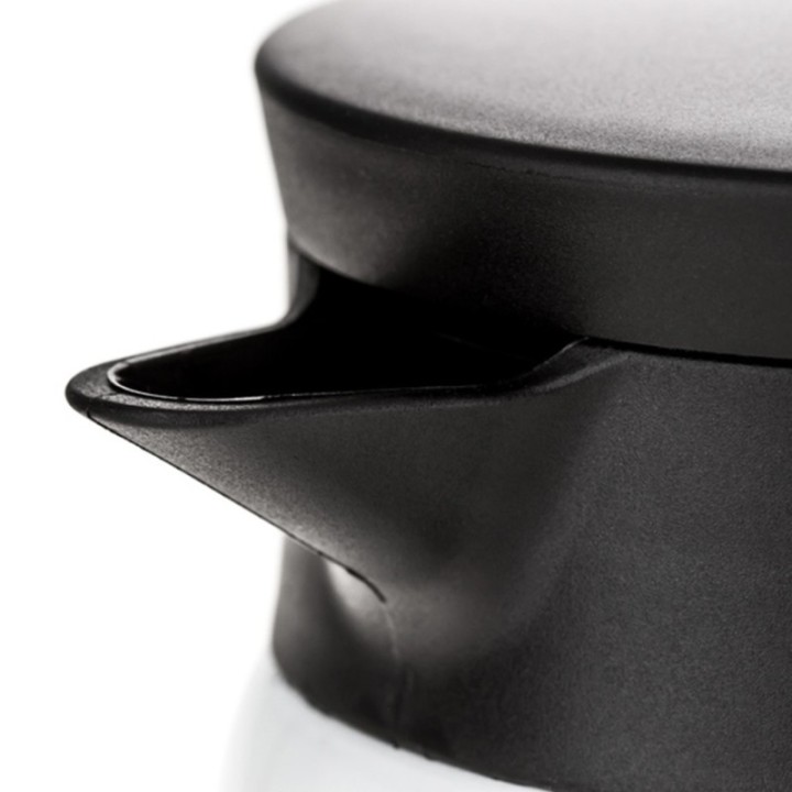 Hario V60-02 Stainless Steel Server 0.6 L White