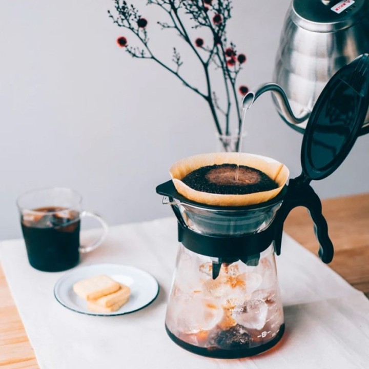 Hario V60-02 Drip-In Server 0.7 L