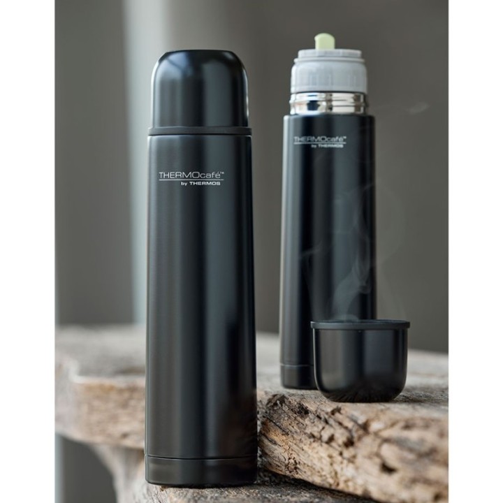 Thermos Everyday Insulated Bottle 0.7 L Matte Black
