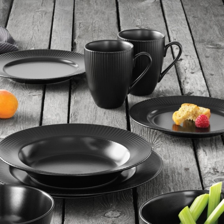 Aida Groovy mug with handle 30 cl 4 pcs Black