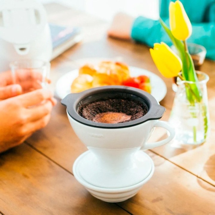 Hario V60-02 Ceramic Dripper Pink 2 Cup.