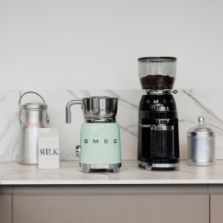 Smeg MFF11PGEU Milk frother Pastel green