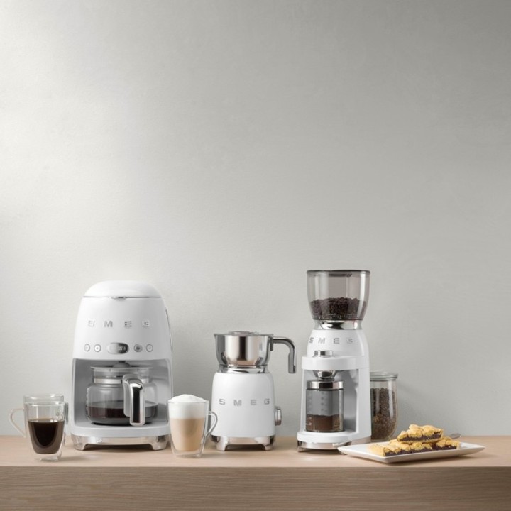 Smeg DCF02WHEU Drip Coffee Maker White