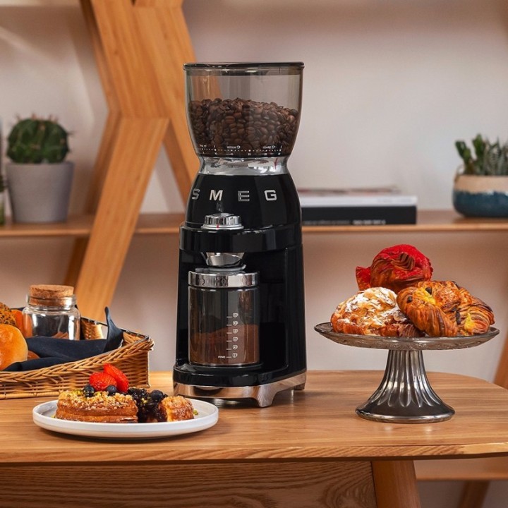 Smeg CGF11BLEU Coffee grinder Black