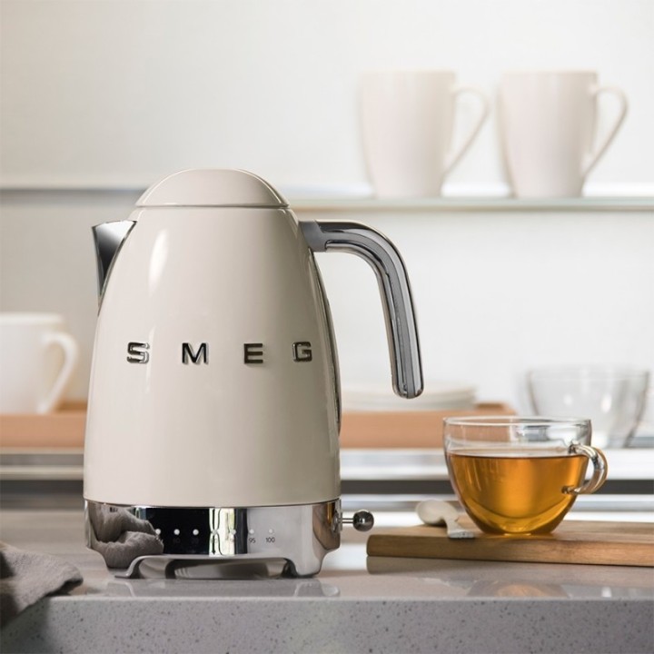 Smeg KLF04CREU Electric kettle with temperature control 1.7L Cream