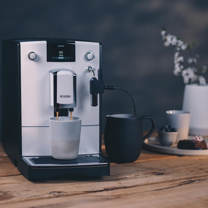 Nivona NICR 560 White Espresso Machine Incl. 4.2 kg Rigtig Kaffe