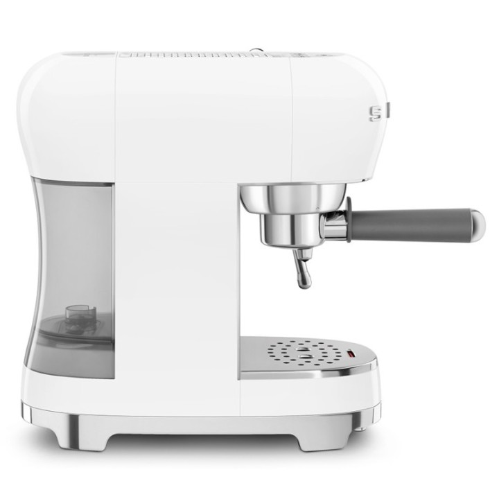 Smeg ECF02WHEU Espresso machine White