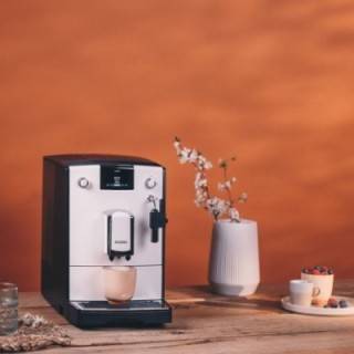 Nivona NICR 560 White Espresso Machine Incl. 8x400g Rigtig Kaffe Organic