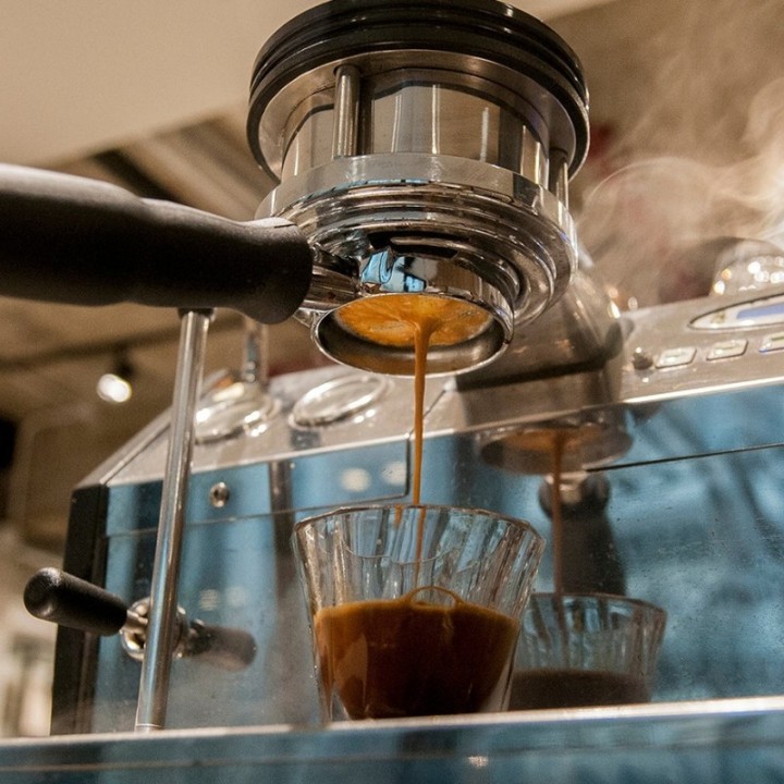 Loveramics Twisted Cappuccino Glass 18 cl 1 pc Green