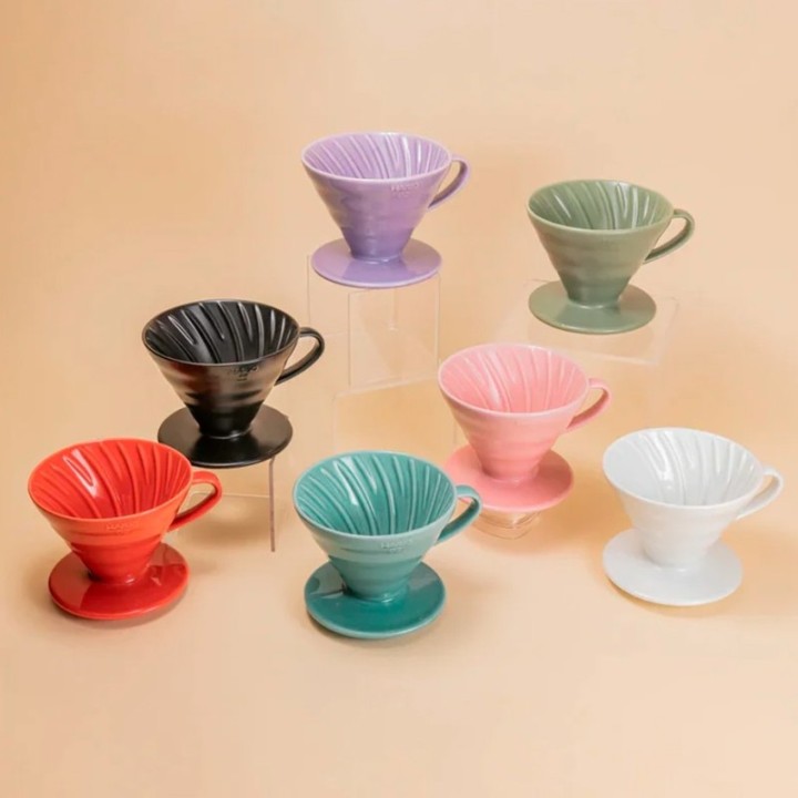 Hario Filterbryg Sæt Inkl. V60-02 Keramik Dripper 2 Kop, Glaskande 0,4 L & Kedel