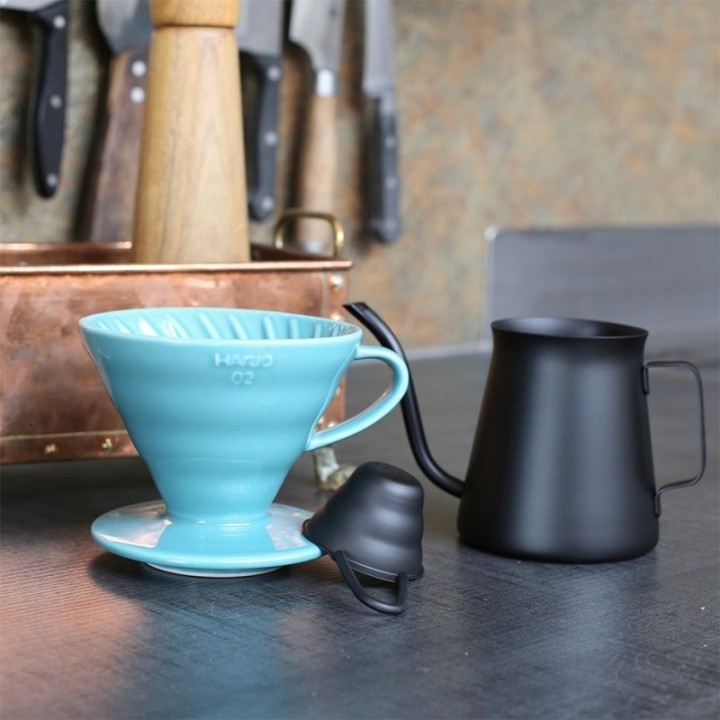 Hario Filterbryg Sæt Inkl. V60-02 Keramik Dripper 2 Kop, Server 0,6 L & Kedel