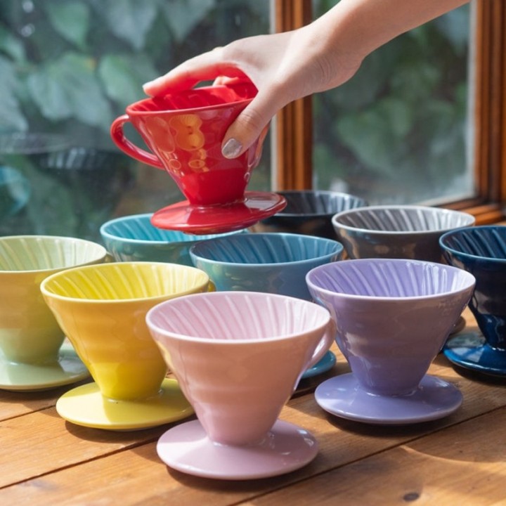 Hario Filterbryg Sæt Inkl. V60-02 Keramik Dripper 2 Kop, Server 0,6 L & Kedel