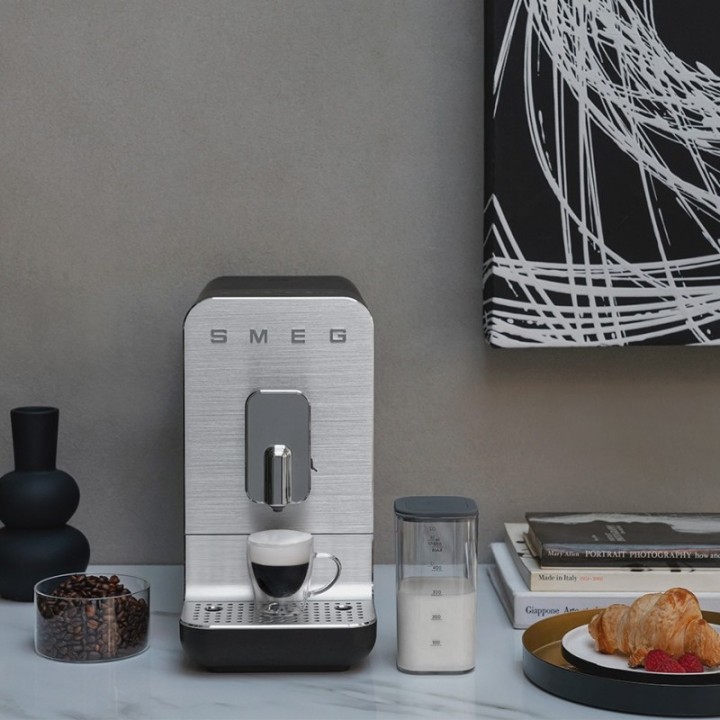 Smeg BCC13BLMEU Espressomaskine Sort