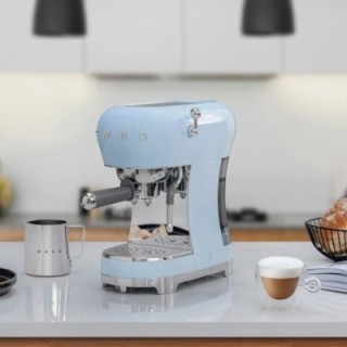 Smeg ECF02PBEU Espressomaskine Pastelblå