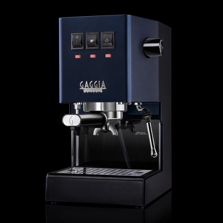 Gaggia Classic E24 Blue Espresso Machine incl. Eureka Mignon Zero 55s Matte Black Espresso Grinder & Barista Accessories