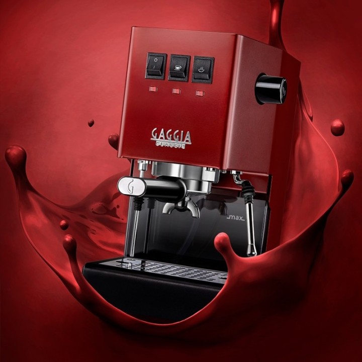 Gaggia Classic E24 Red Espresso Machine incl. Eureka Mignon Zero 55s Black Grinder & Barista Accessories