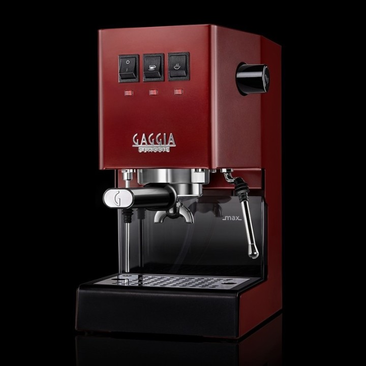 Gaggia Classic E24 Red Espresso Machine incl. Eureka Mignon Zero 55s Black Grinder & Barista Accessories