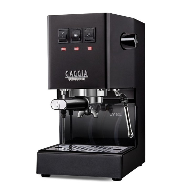 Gaggia Classic E24 Black Espresso Machine incl. Eureka Mignon Zero 55s Black Grinder & Barista Accessories