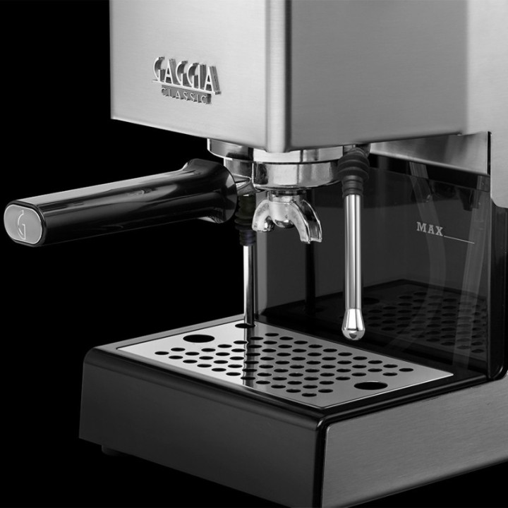 Gaggia Classic E24 Steel Espresso Machine incl. Eureka Mignon Zero 55s Black Grinder & Barista Accessories