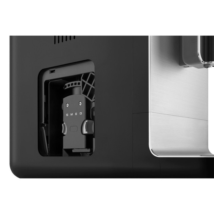 Smeg BCC12BLMEU Sort Inkl. Mælkekande 0,35L & Crema Intenso 1kg