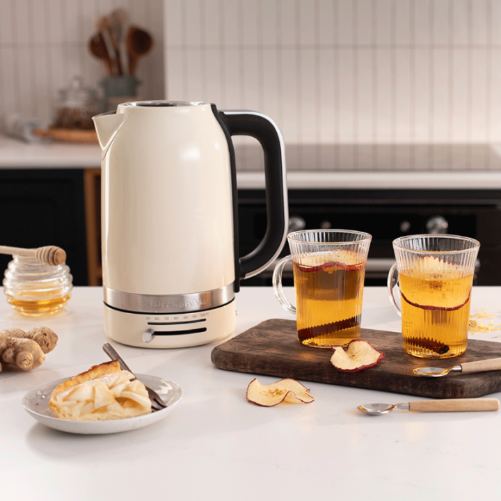 KitchenAid 5KEK1701EAC Elkedel 1,7 L Creme