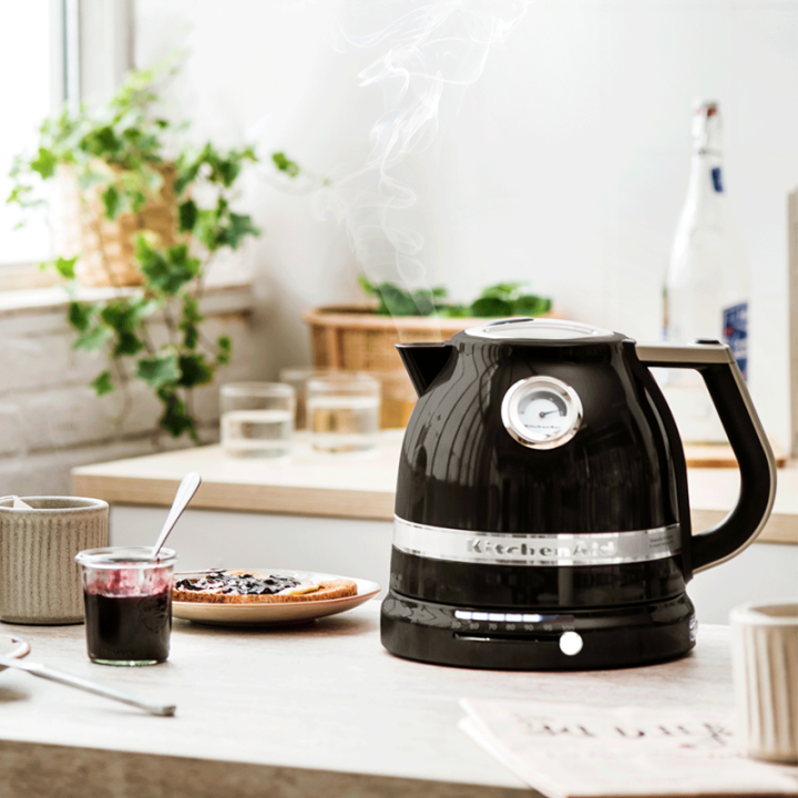 KitchenAid 5KEK1522EOB Artisan Elkedel 1,5 L Sort