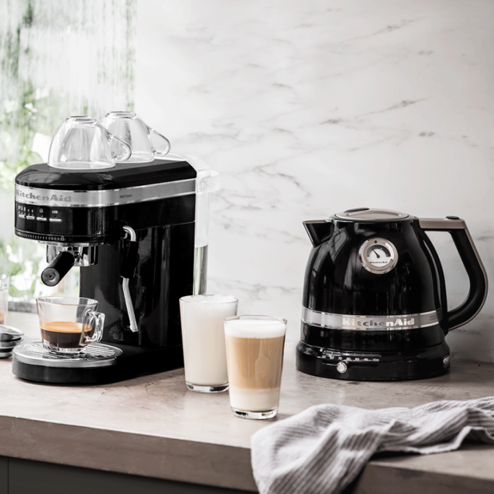 KitchenAid 5KEK1522EOB Artisan Elkedel 1,5 L Sort