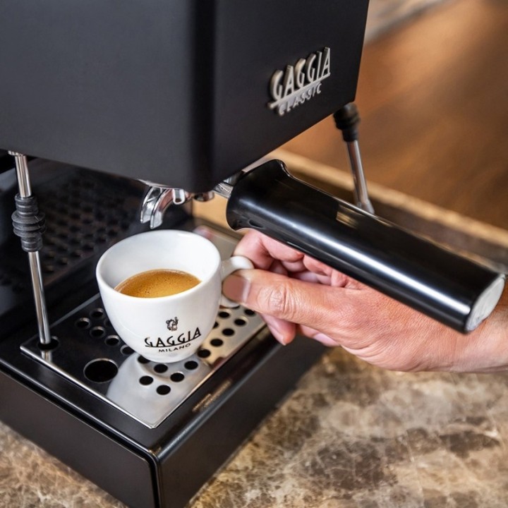 Gaggia Classic E24 Sort Espressomaskine Inkl. Eureka Mignon Zero 55s Mat Sort Espressokværn