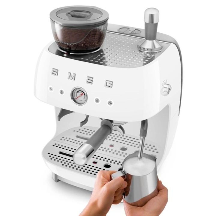 Smeg EGF03WHEU Manual espresso machine Incl. grinder White