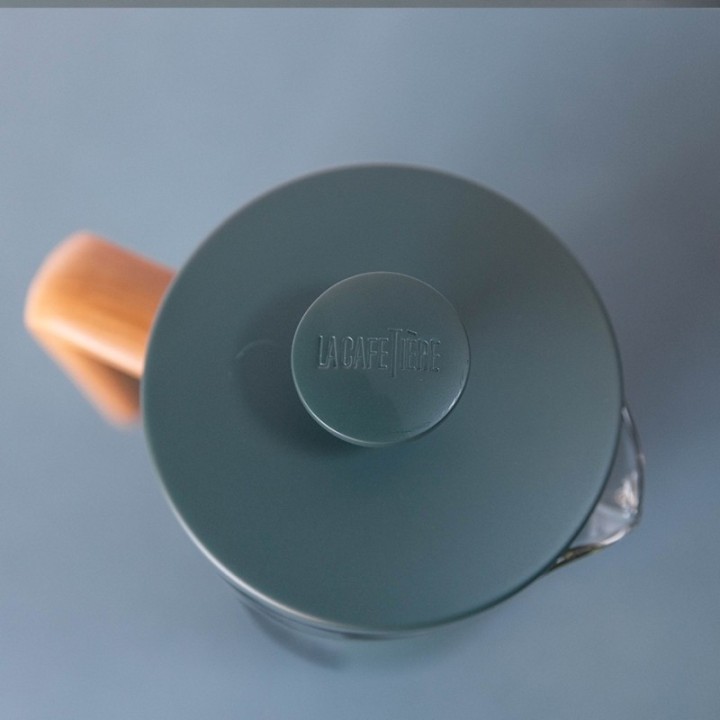 La Cafetière Pisa 8 Kop. Stempelkande Grøn Inkl. House of Barista Elektrisk Kaffemølle & Rigtig Kaffe 400g Hele kaffebønner