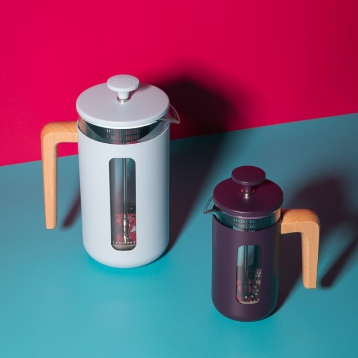 La Cafetière Pisa 8 Kop. Stempelkande Himmelblå Inkl. House of Barista Elektrisk Kaffemølle & 400g Rigtig Kaffe