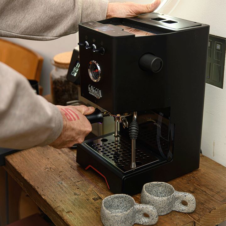 Gaggia Classic UP Sort Espressomaskine Inkl. Eureka Mignon Specialita Sort Espressokværn