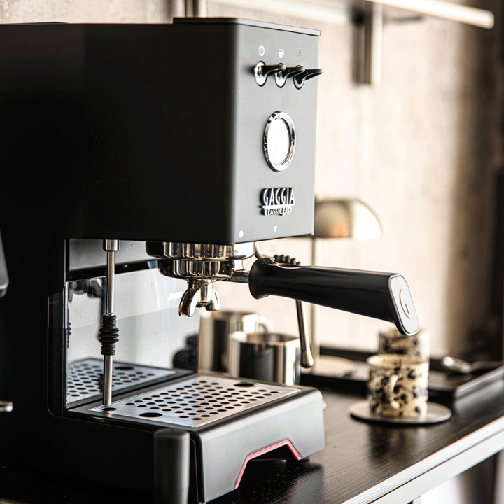 Gaggia Classic UP Sort Espressomaskine Inkl. Eureka Mignon Specialita Sort Espressokværn