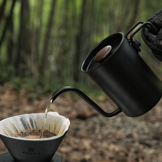 Hario Zebrang Drip Kedel 0,3 L Rustfri Stål & Valnød