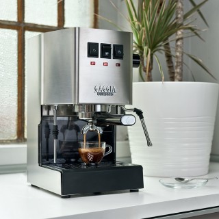 Gaggia Classic E24 Stål Espressomaskine Inkl. Eureka Mignon Zero 65 Speedy Mat Sort Espressokværn