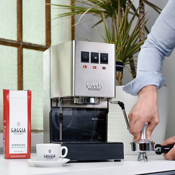 Gaggia Classic E24 Stål Espressomaskine Inkl. Eureka Mignon Zero 65 Speedy Mat Sort Espressokværn