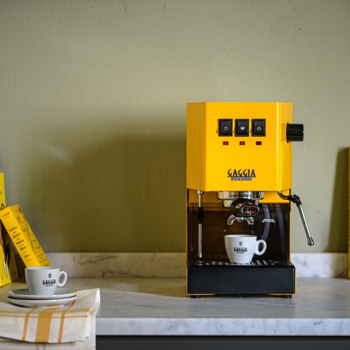 Gaggia Classic E24 Sunshine Yellow Espressomaskine Inkl. Eureka Mignon Zero 65 Speedy Mat Sort Espressokværn