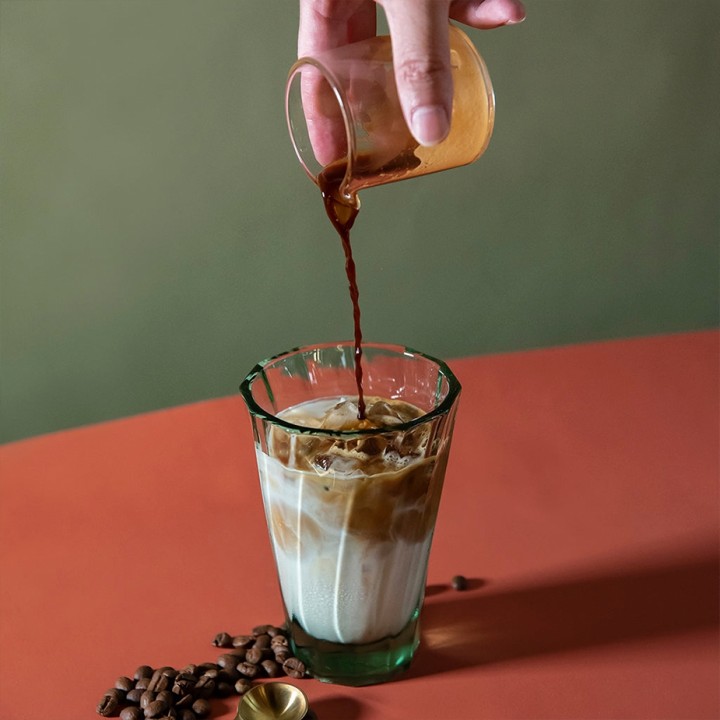 Loveramics Twisted Latte Glas 36 cl 1 Stk Grøn Loveramics Twisted Latte Glas 36 cl 1 Stk Grøn