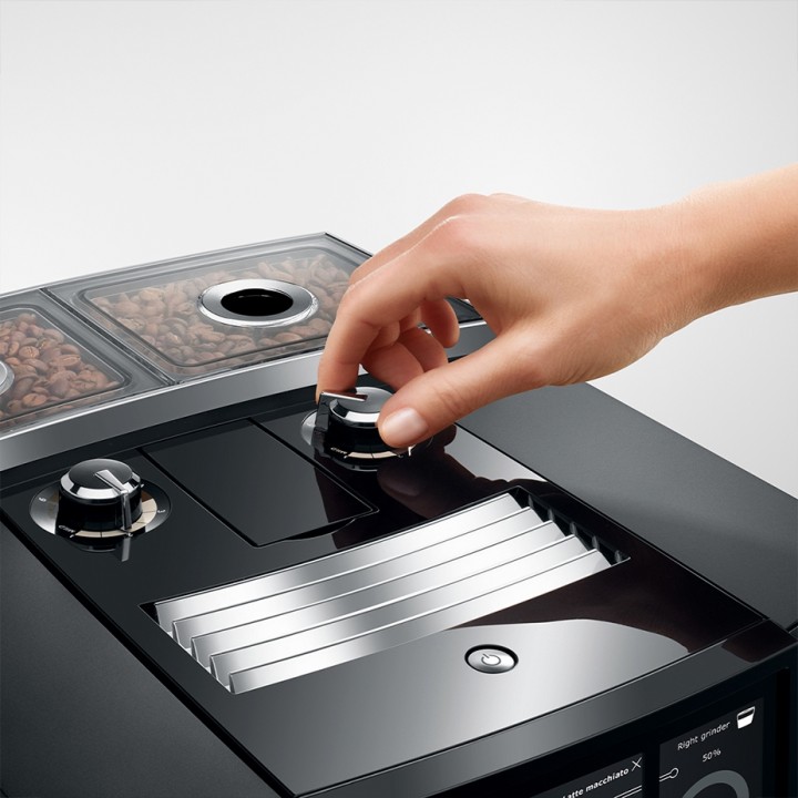 Jura J8 Twin (EA) Diamond Black Espressomaskine Inkl. Startpakke