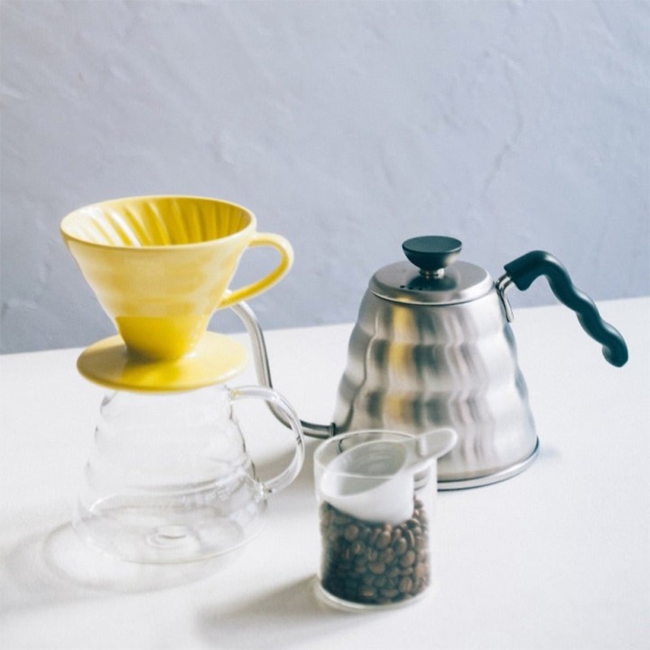 Hario Filterbryg Sæt Inkl. V60-02 Keramik Dripper 2 Kop, Glaskande 0,4 L & Kedel Hario Filterbryg Sæt Inkl. V60-02 Keramik Dripper 2 Kop, Glaskande 0,4 L & Kedel