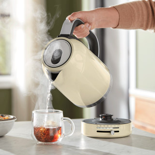 KitchenAid 5KEK1701EAC Elkedel 1,7 L Creme KitchenAid 5KEK1701EAC Elkedel 1,7 L Creme
