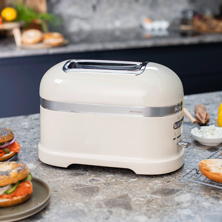 KitchenAid 5KMT2204EAC Artisan Brødrister 2 Skiver Creme KitchenAid 5KMT2204EAC Artisan Brødrister 2 Skiver Creme