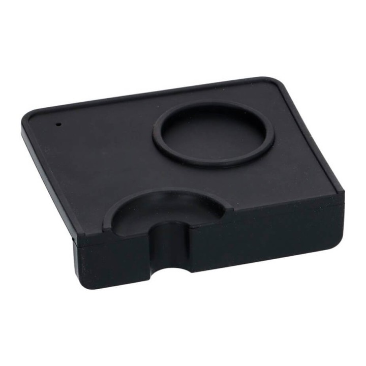 Tamper mat with edge