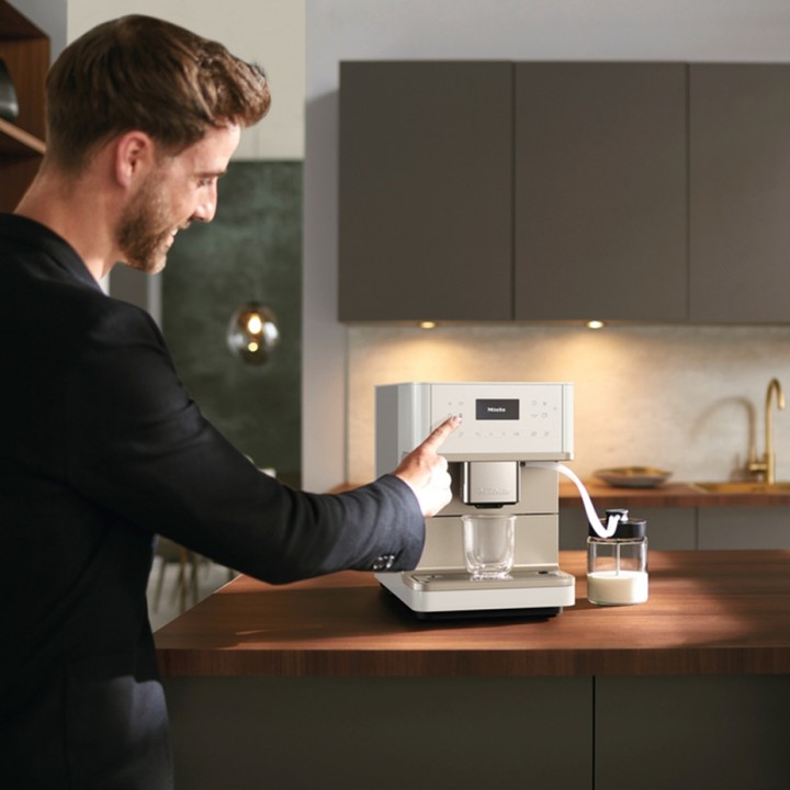 Miele CM 6360 MilkPerfection Lotus White Steel