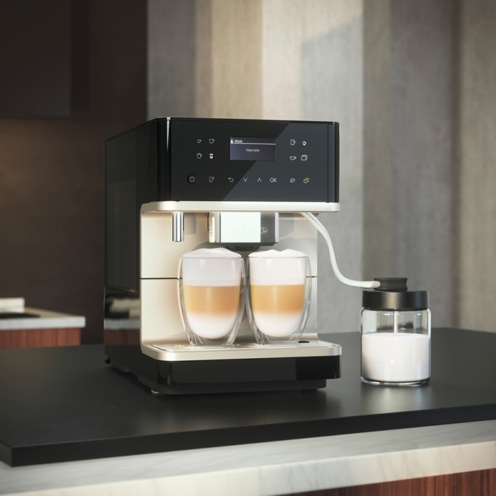 Miele CM 6360 MilkPerfection Obsidian Black CleanSteel Metallic