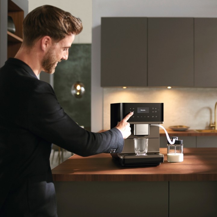 Miele CM 6360 MilkPerfection Obsidian black Bronze
