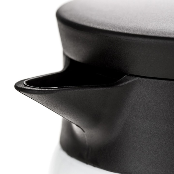 Hario V60-02 Stainless Steel Server 0.6 L White